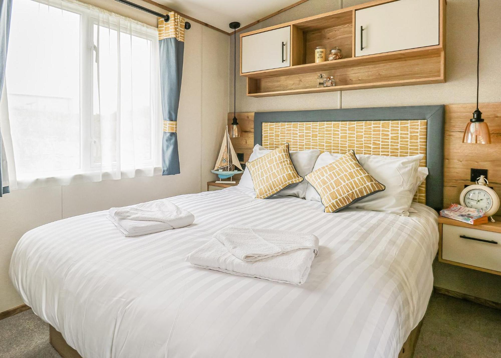 Hotel Waters Edge Leisure Park à Cardigan Extérieur photo